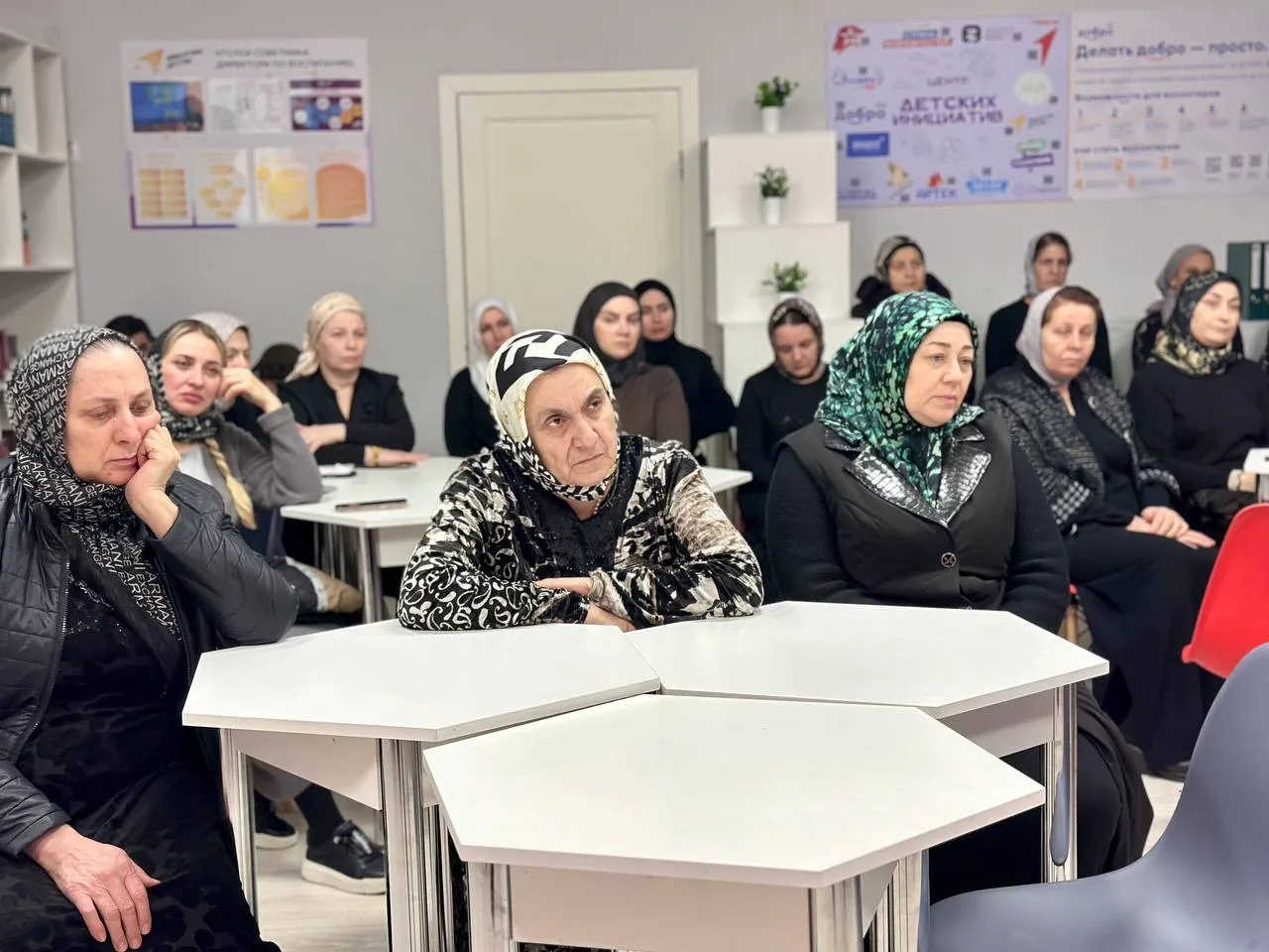 В МБОУ «СОШ №37» города Грозного под руководством директора школы Алиевой Зины Садмогамедовны состоя