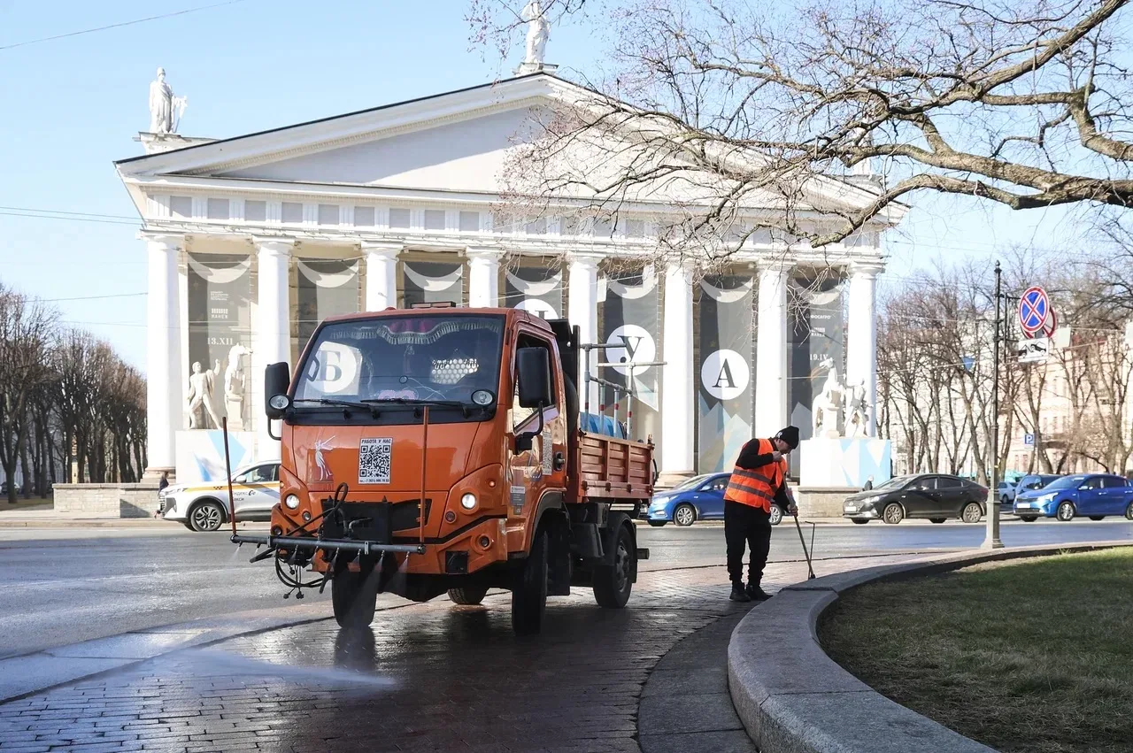 🗓️Сегодня в городе официально стартовал месячник по благоустройству.