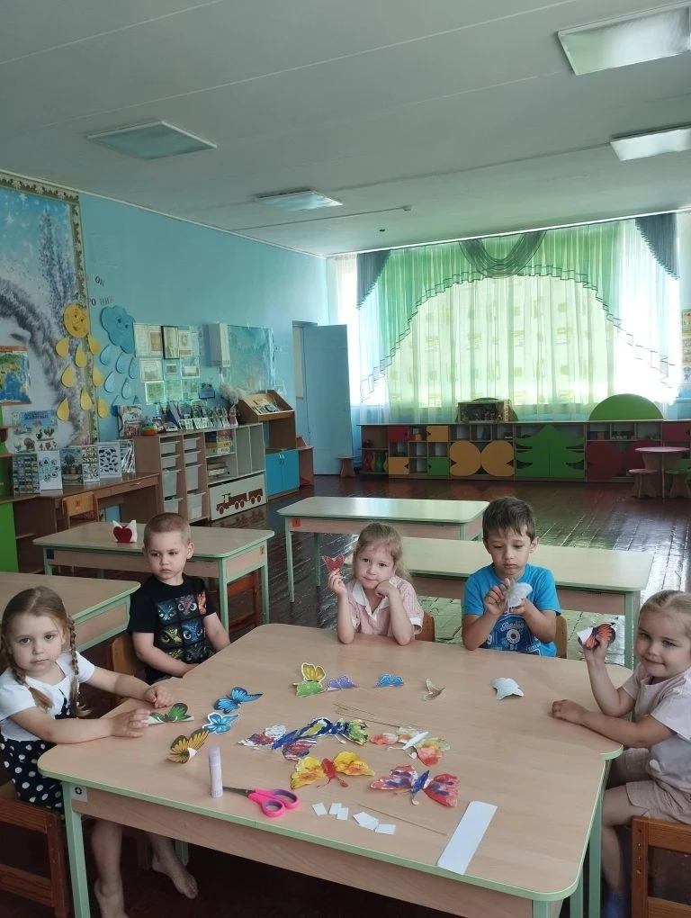 19 июня в средней группе состоялся волшебный «День бабочек» — настоящее путешествие в мир изящных на