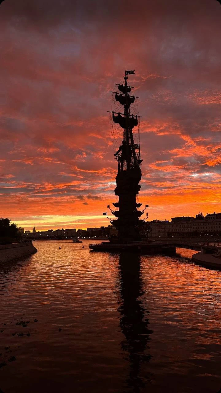 Небо над Москвой сегодня особенно прекрасно 😍