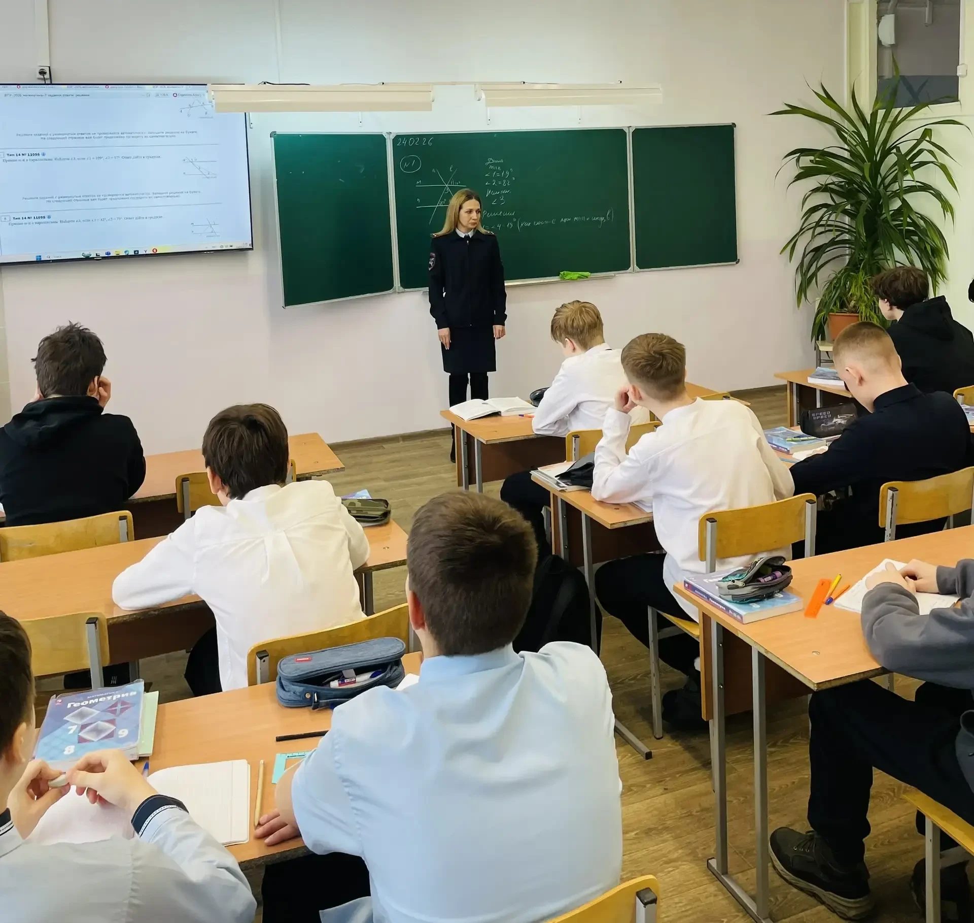 ⚠️🚦Внимание, ребята и родители! ⚠️🚦  Государственный инспектор БДД отдела ГАИ УМВД России по г. Барн