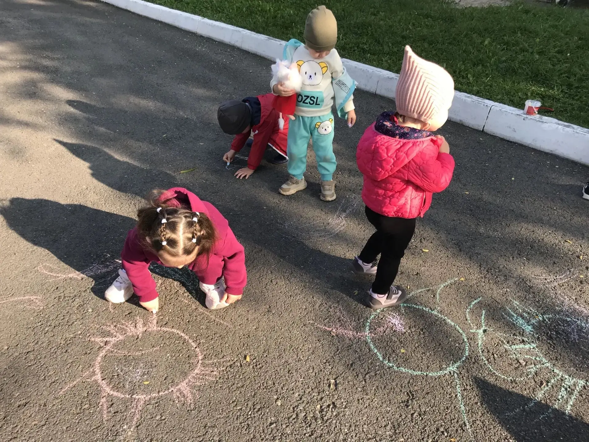 🎨 Я рисую мелом круг,