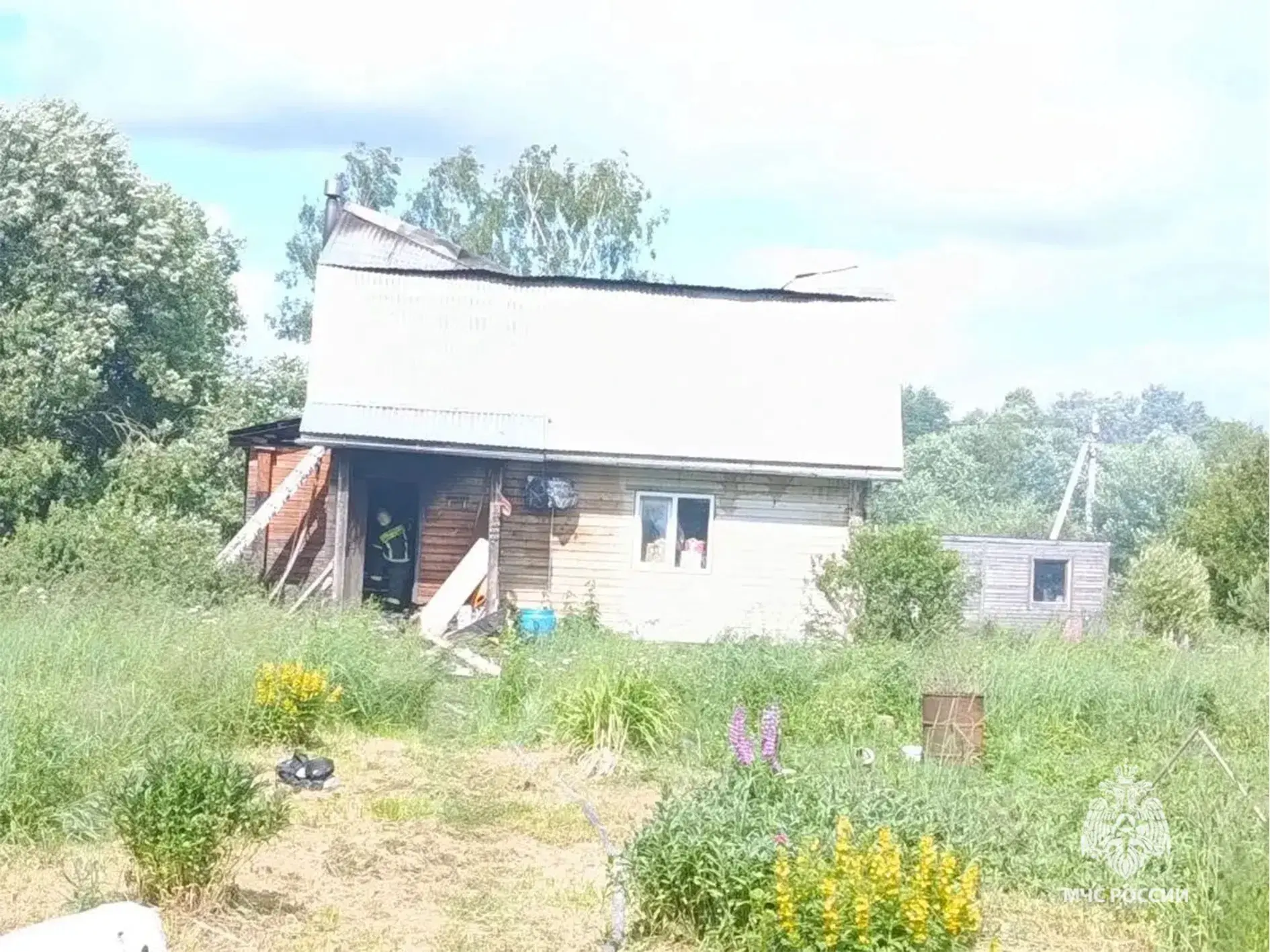 ⚡️В Тульской области за прошедшие сутки 16 июня 
потушено 3 техногенных пожара: 
 
📍на улице Степна