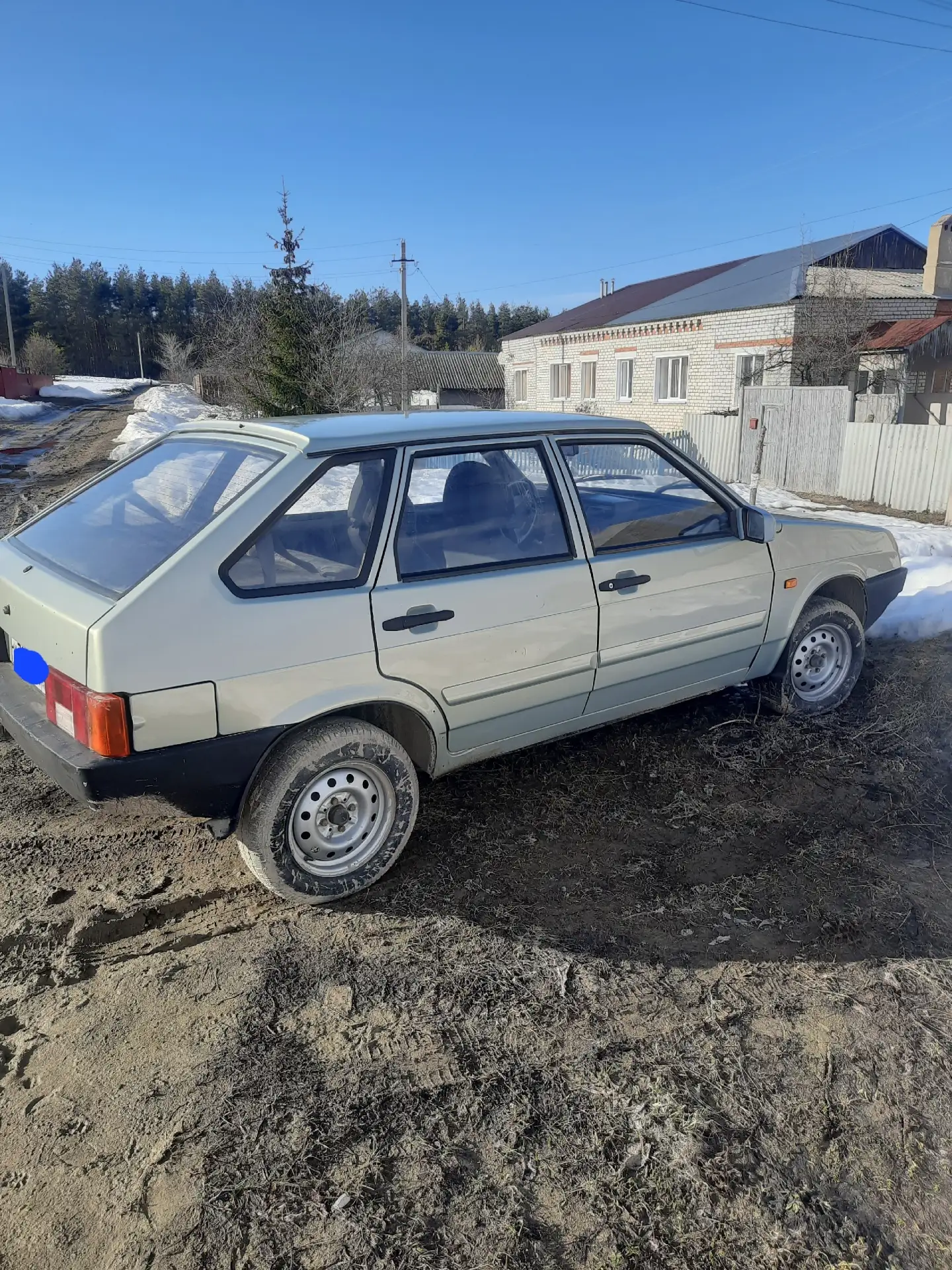 Продам 21093(2002года).
Мотор, коробка, работает исправно
Дно, стаканы в отличном состоянии. Машина 