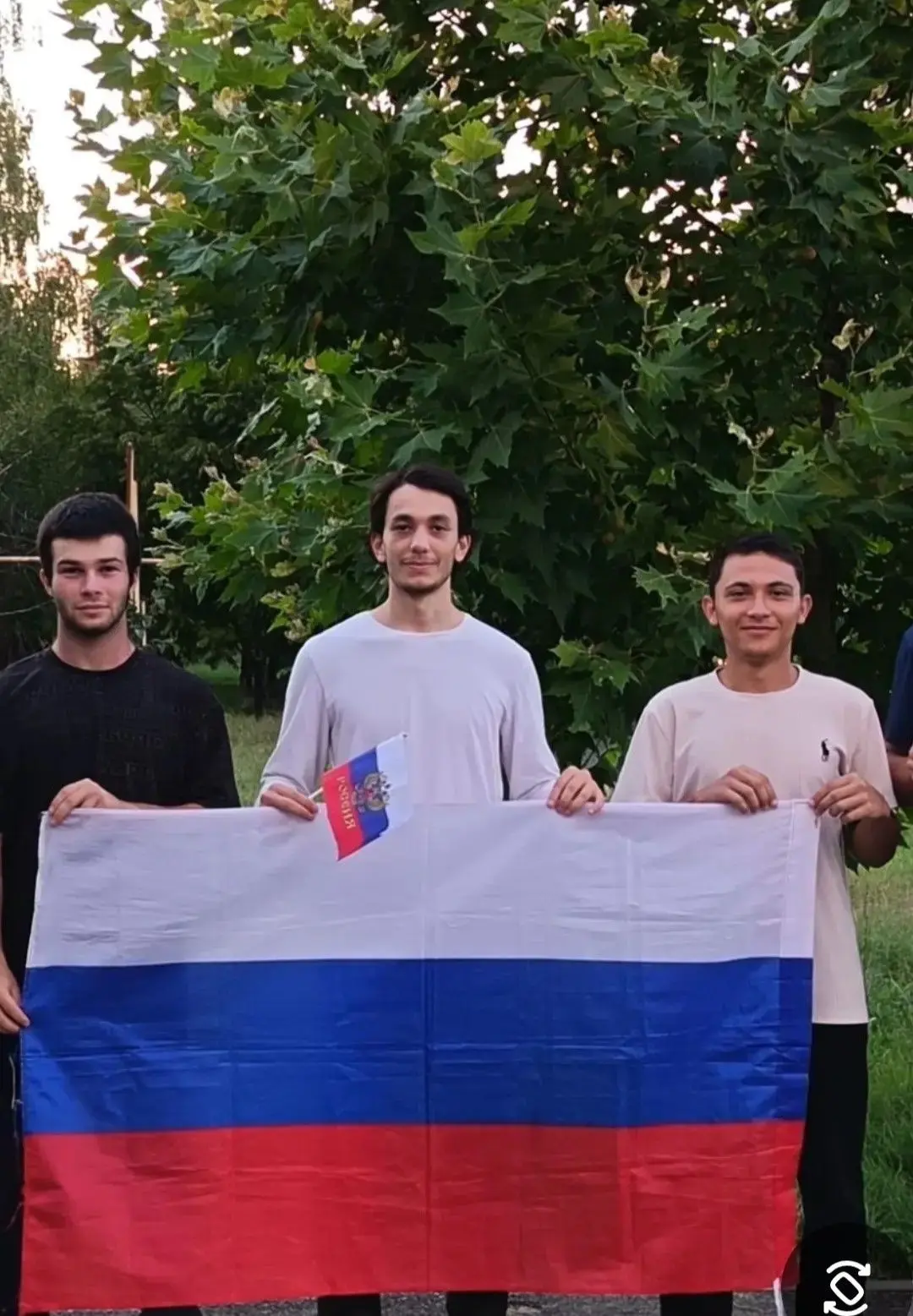 В преддверии Дня Государственного флага Российской Федерации, который ежегодно отмечает...
