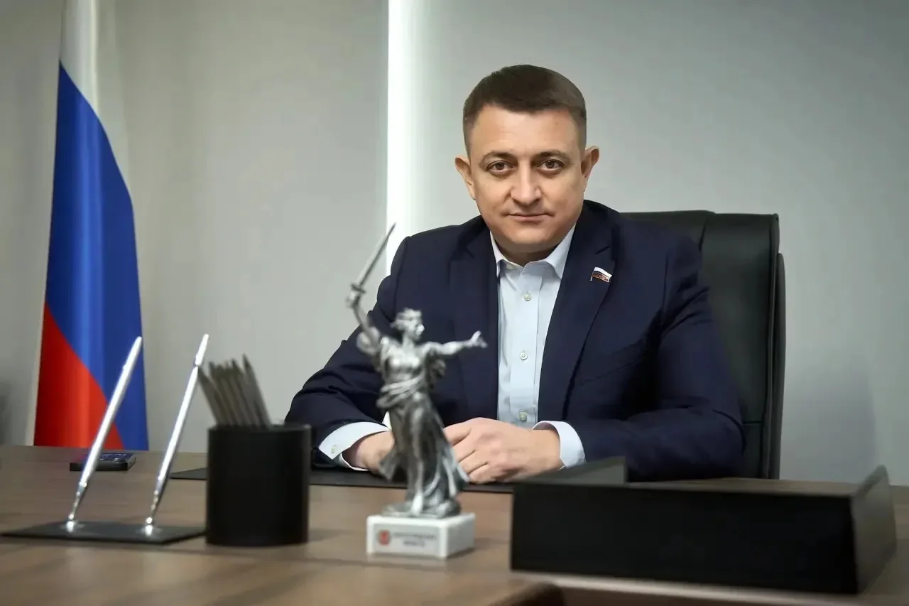 Дорогие  жители Чернышковского района, примите искренние поздравления с Днём России!