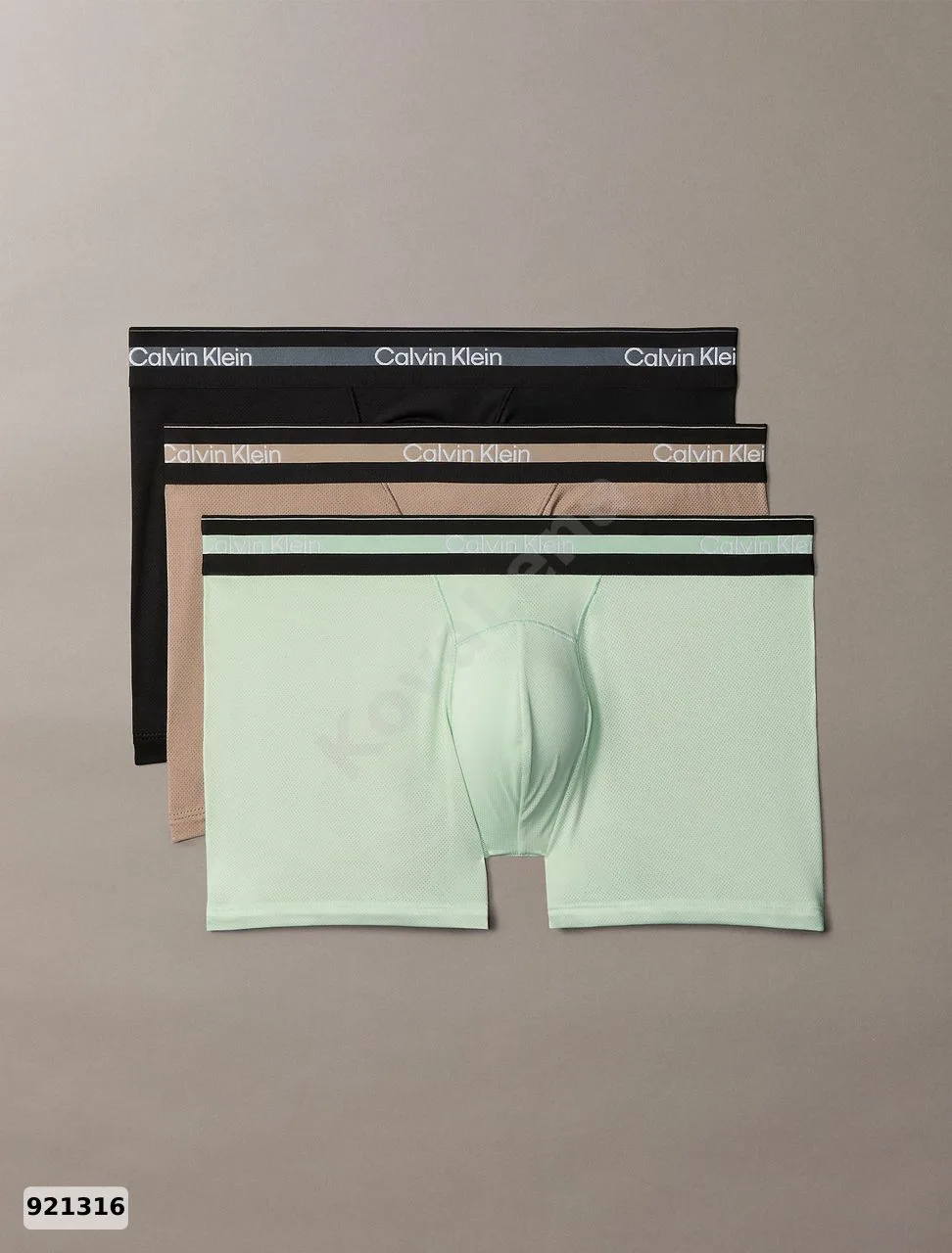 #CalvinKlein