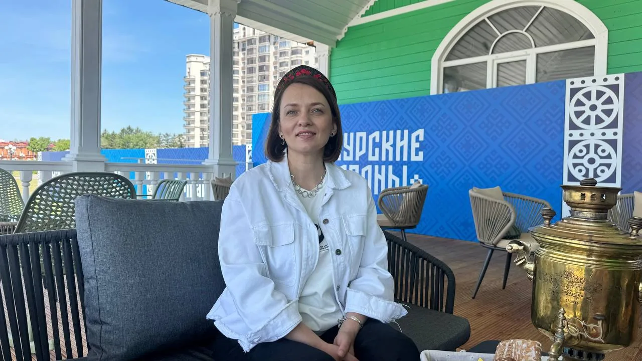 🥞Кафе в чеховском стиле, блины с начинкой и душевные концерты: «Амурские сезоны» откроются в Благов
