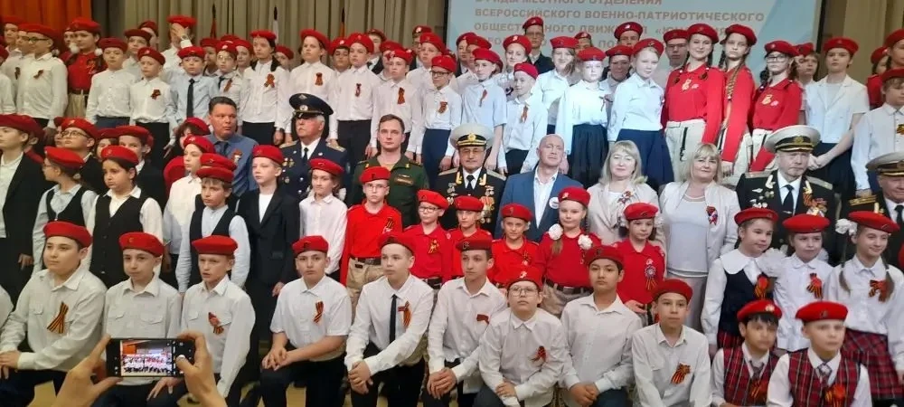 7 мая состоялся торжественный приём в ряды Юнармии. Наш юнармейский отряд "Молодая Гвардия" пополнил