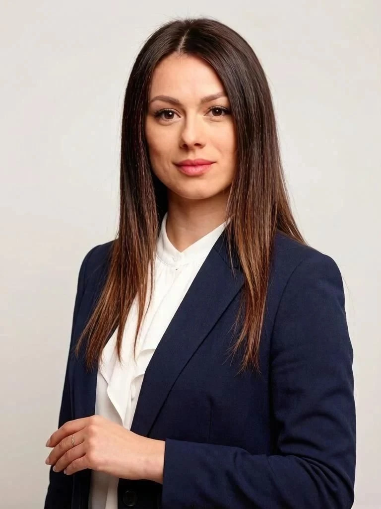 Осипова Алина Сергеевна – заместитель директора по воспитательной работе, учитель англи...