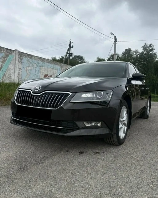 Продам Skoda Superb Style • 2018 г. 
 1 350 000 руб. 
 
Основные характеристики: 
 
Двигатель: 1.8 T