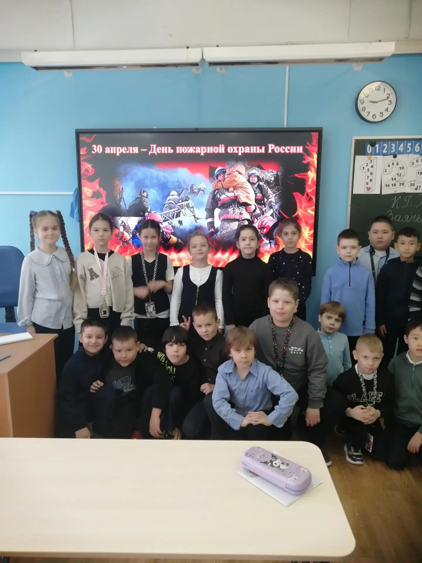 Память, безопасность и ответственность 🕊️  29 и 30 апреля в нашей школе прошли классные часы, посвящ