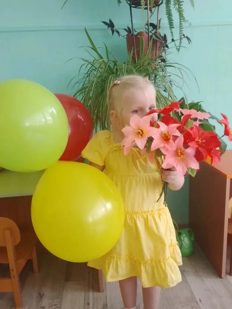 Сегодня мы поздравляю чудесную и милую, красивую и добрую девочку 🤩Гунько Варвару🤩 с ...