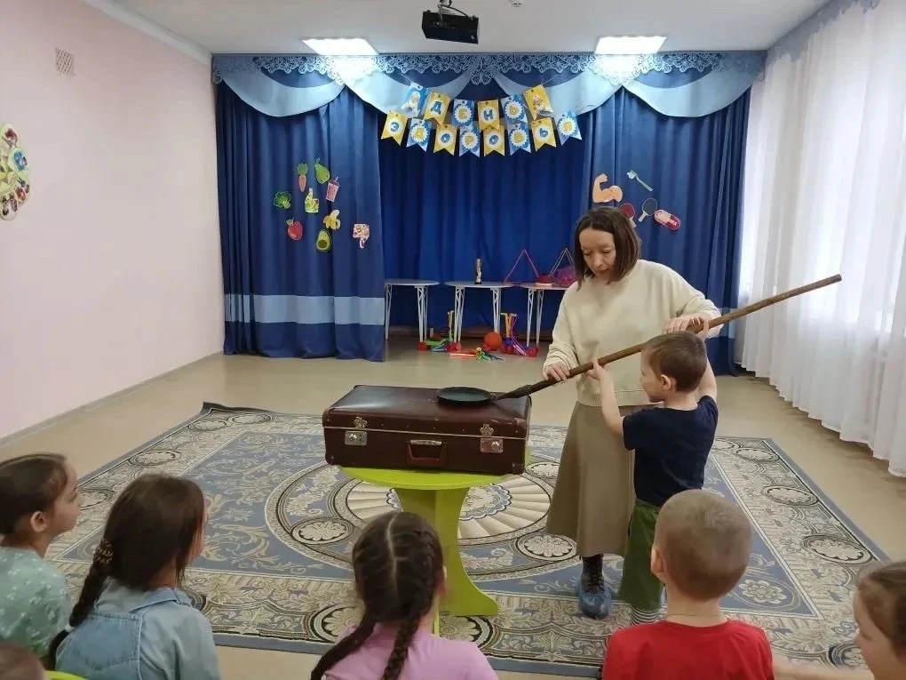 ✅ Вновь музей Ростовского Кремля с интерактивной беседой «Музей в чемодане. Предметы старинного быта