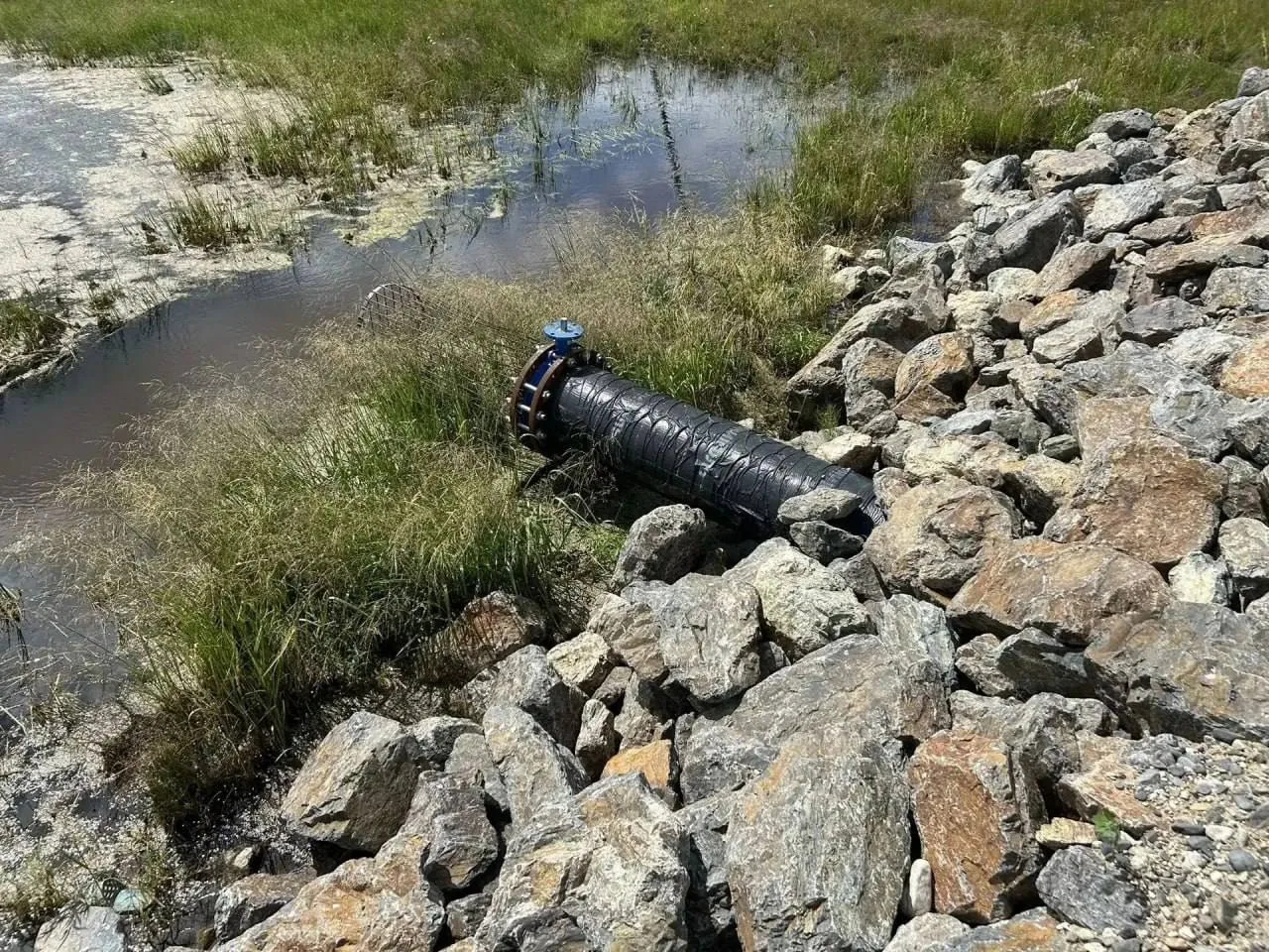 🛑 Вандалы разворовали дамбу в Улётах: пострадали четыре водовыпуска

В селе неизвестные похитили ре