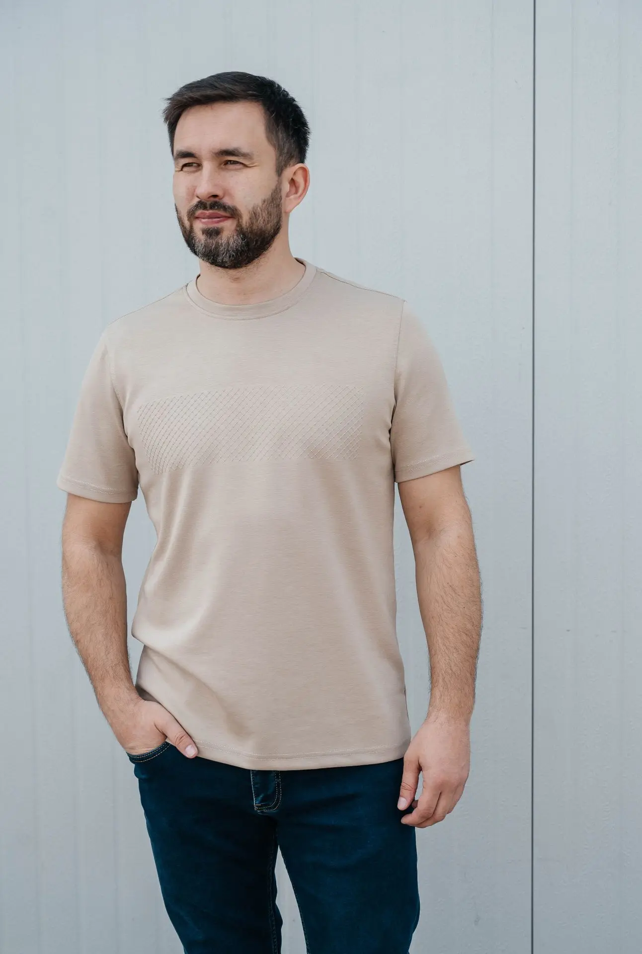 Футболка арт: 4894

Цвет: бежевый, хаки
Размеры: M-2XL

💳Цена: 3.680