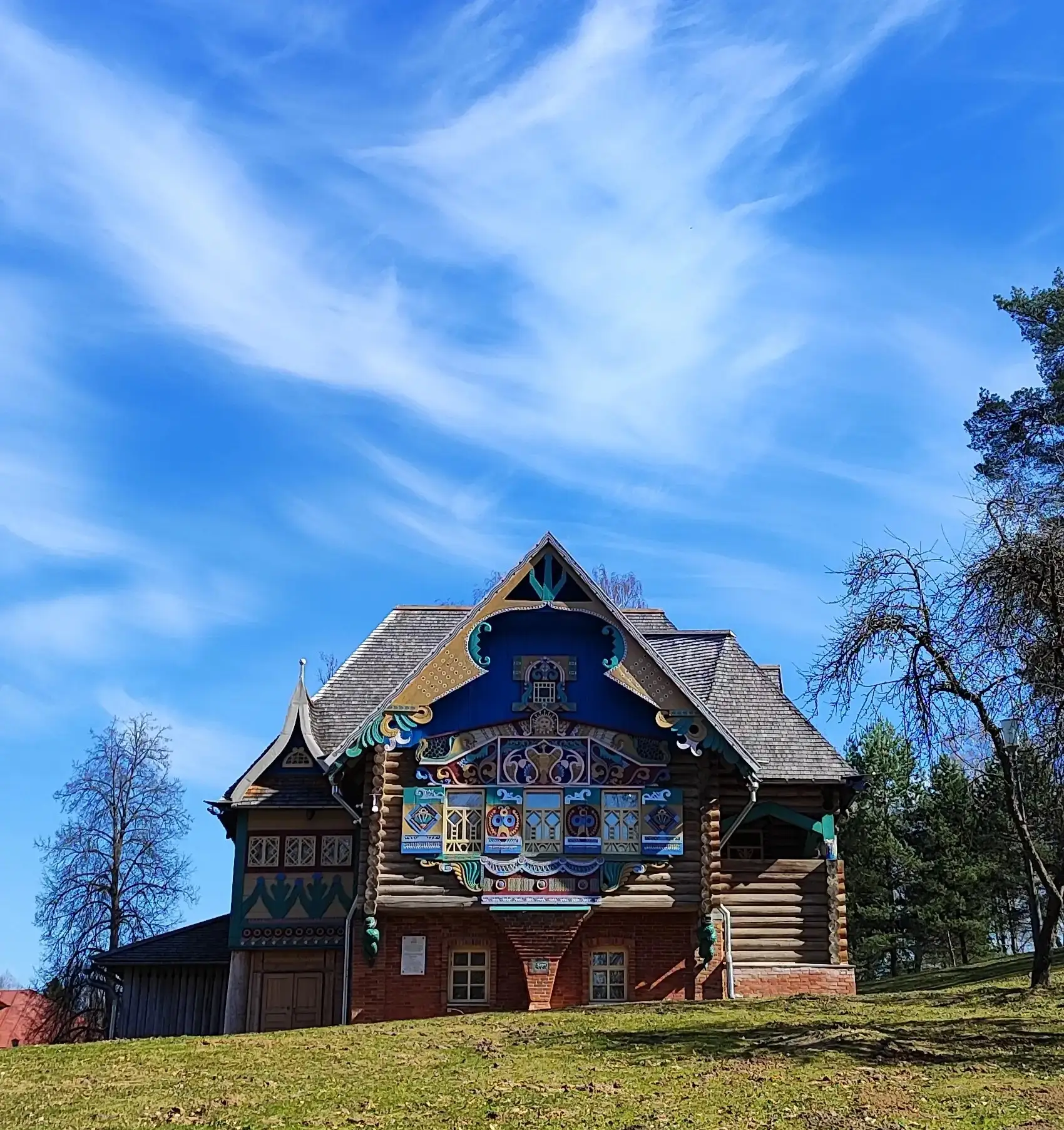 🏕️ Выходной день — мало или много? Для «Бродяг» это целая экспедиция!  Турклуб «Бродяги» изучает Смо