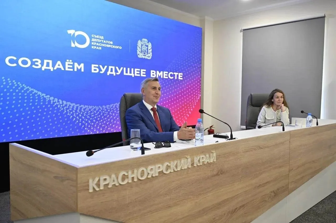 Сегодня главные редакторы государственных изданий встретились с председателем Законодательного собра