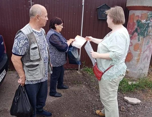 В микрорайоне Новосиликатный прошел профилактический противопожарный рейд
 
Сотрудниками Новосиликат