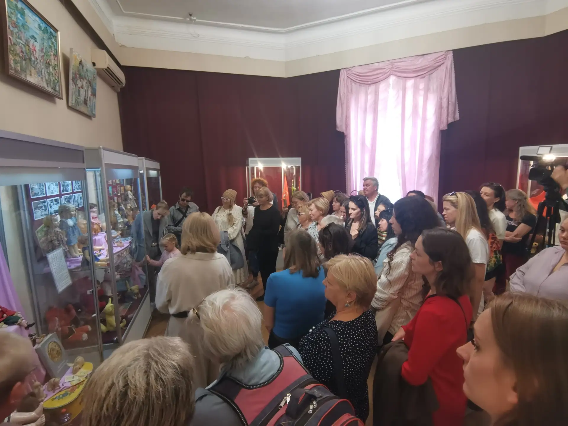10 сентября в Волгоградском областном краеведческом музее открылась выставка «Кукольный...