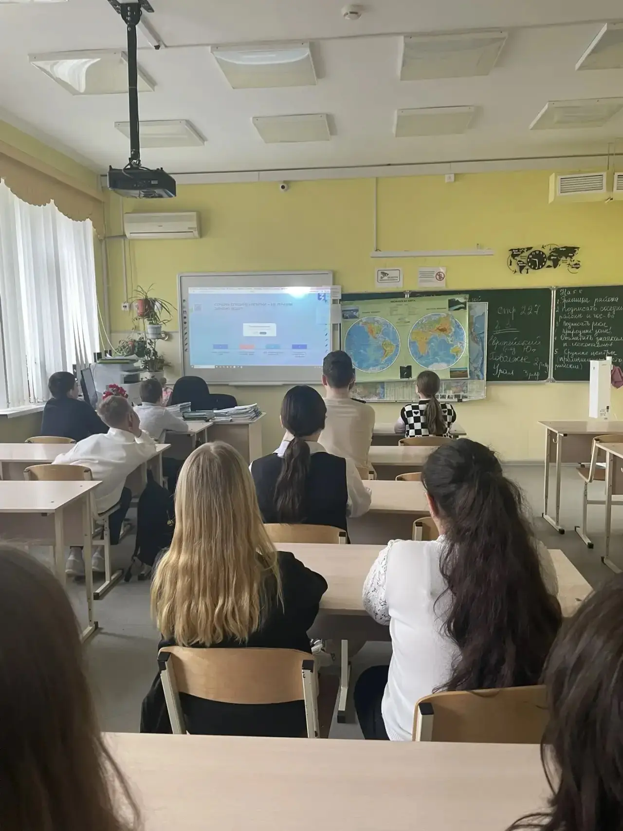 🍎Проверьте свои знания о здоровье!  Приглашаем учеников к участию в «Диктанте здоровья»  Наши ребята