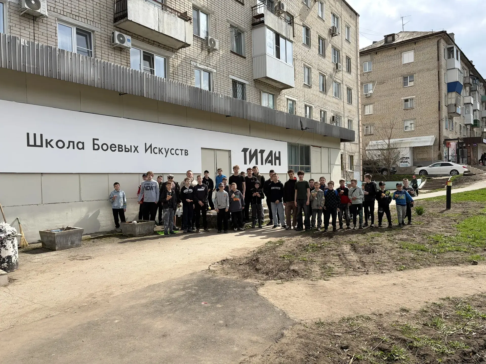 🔥Сегодняшний день завершаем ещё одним субботником!   Мы часто слышим критику в адрес современной мол