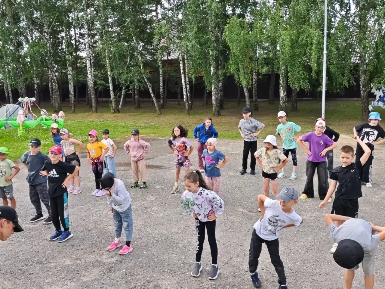 🌈 8 день в пришкольном лагере «Радуга» — день положительных эмоции, танцев и народов России!

   💃