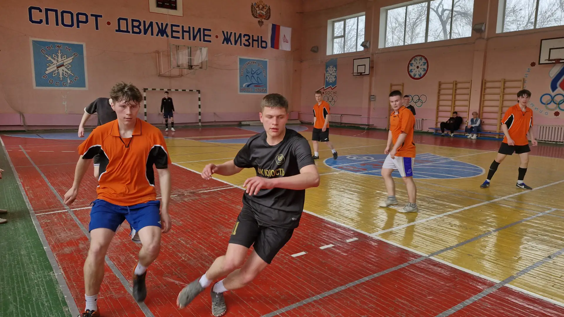 26 марта 2026г. в филиале РГУПС в г. Воронеж был проведен турнир по мини-футболу среди юношей очного