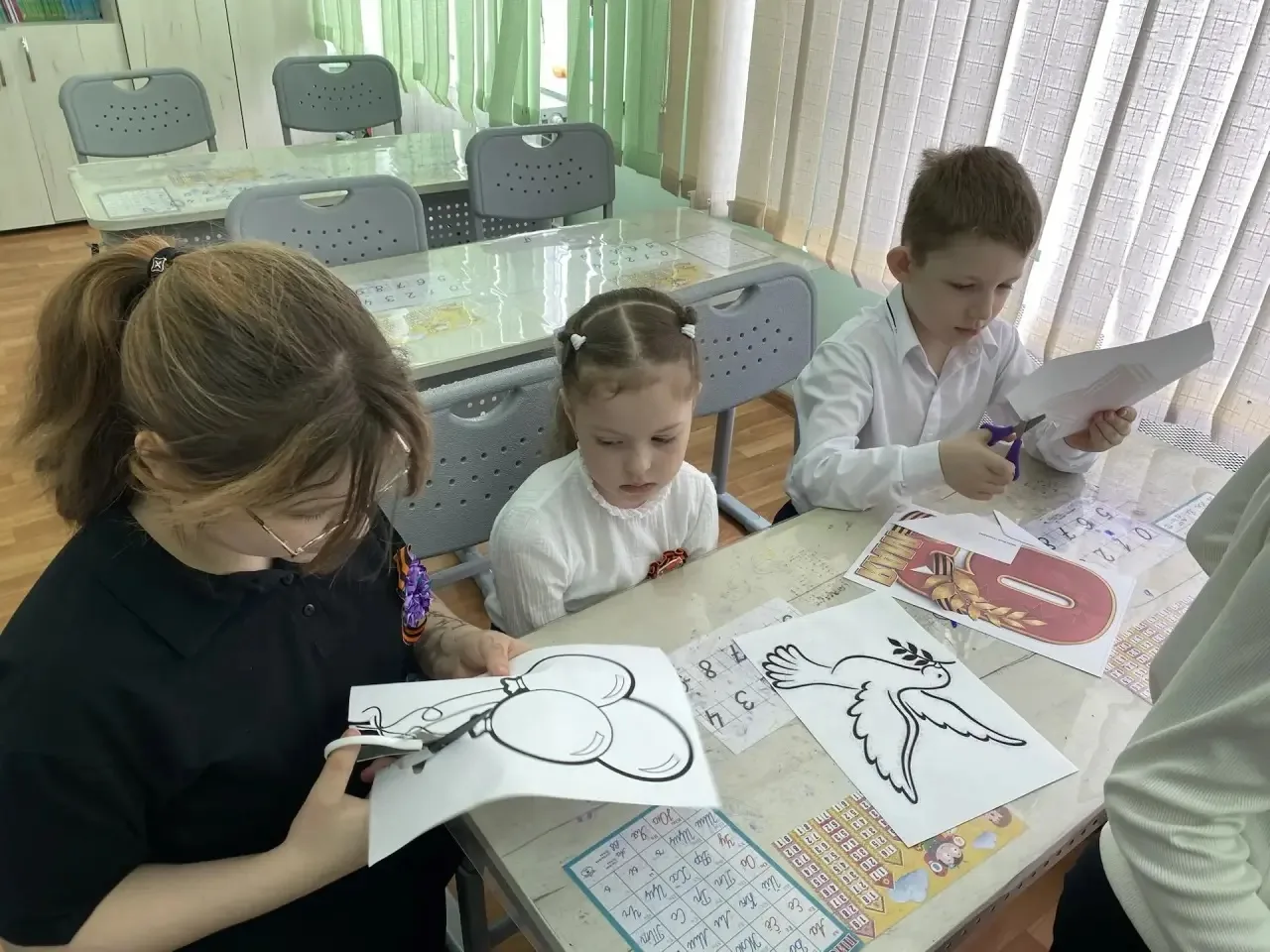 🇷🇺✨ Сердца, наполненные памятью и гордостью! ✨🇷🇺  В преддверии великого праздника — Дня Победы 🎖️— р
