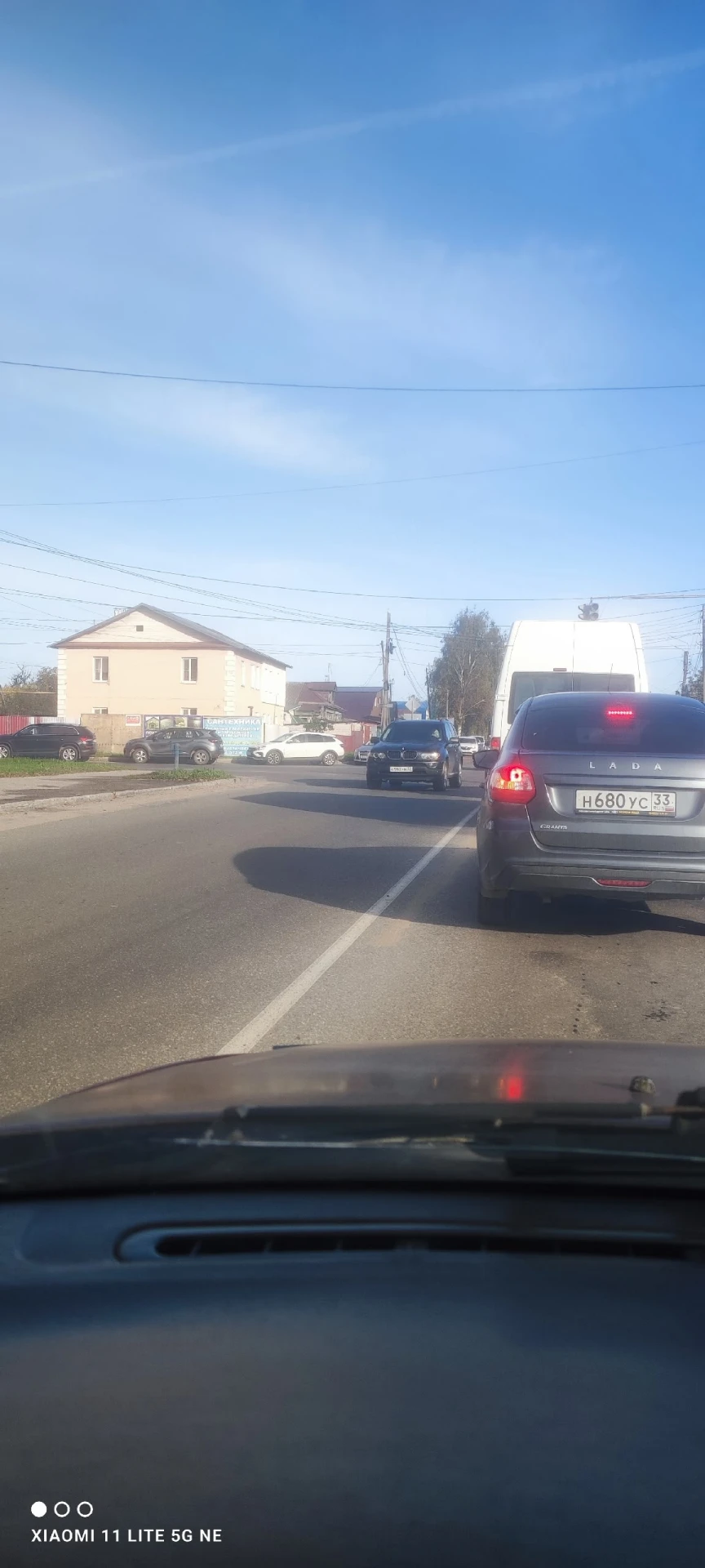 Вчерашняя очередь на Лукойл на Владимирском шоссе.