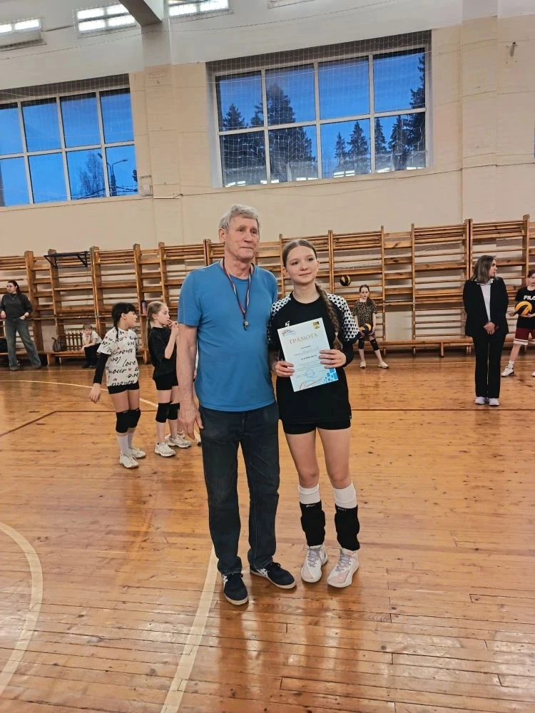 🏐 Серебряный триумф наших волейболисток  13 апреля на первенстве города по волейболу среди команд 6–
