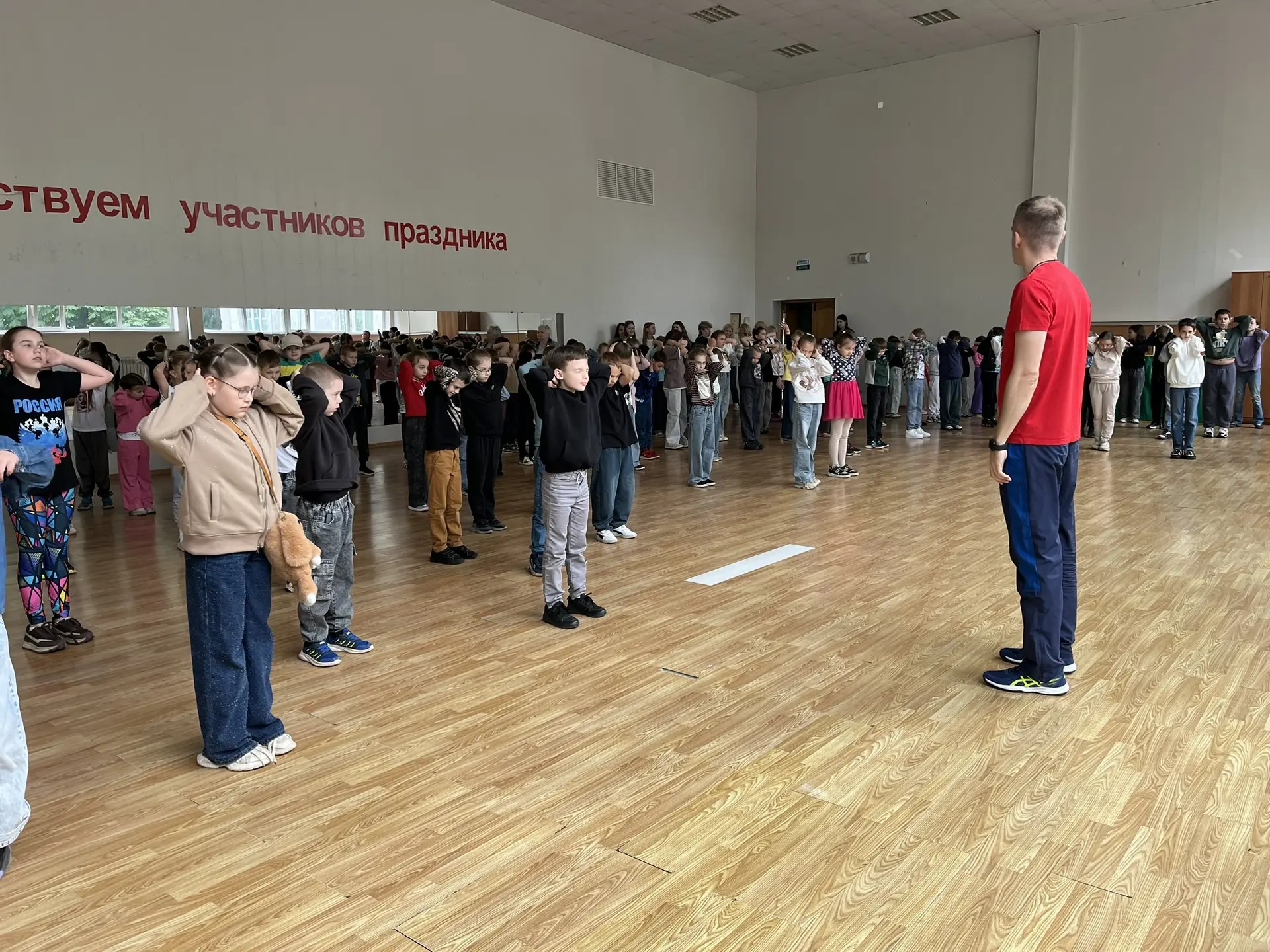 Пришло долгожданное лето, а вместе с ним начал свою работу наш школьный лагерь дневного...