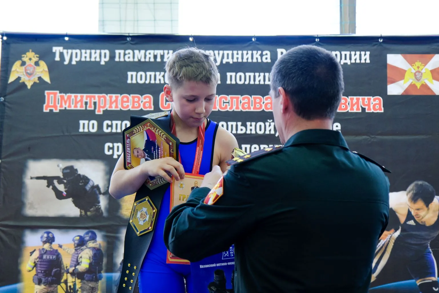 В Йошкар-Оле прошел турнир по вольной борьбе памяти офицера Росгвардии полковника полиции Станислава