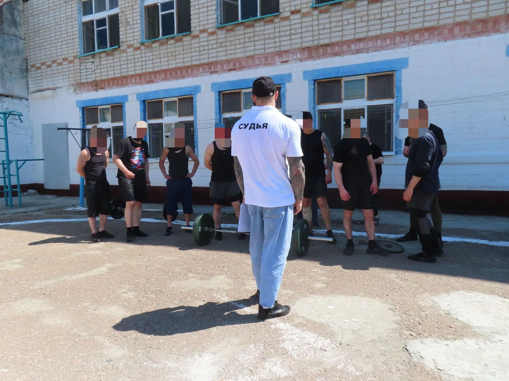 В ИК-2 УФСИН России по Курской области День России отметили кроссфит-турниром

В исправительной коло