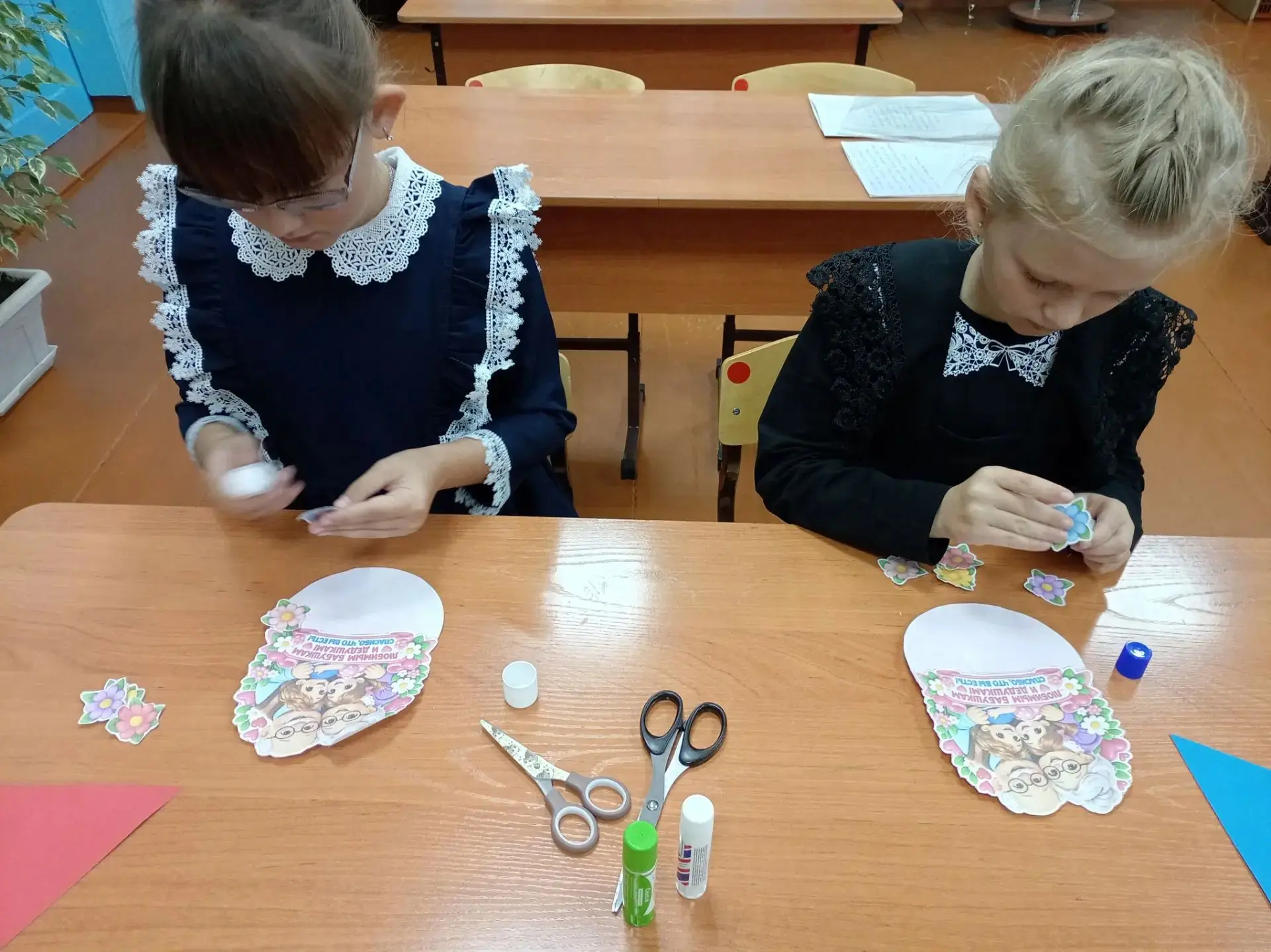 1 октября — день, когда особенно хочется сказать «спасибо» 💛✨