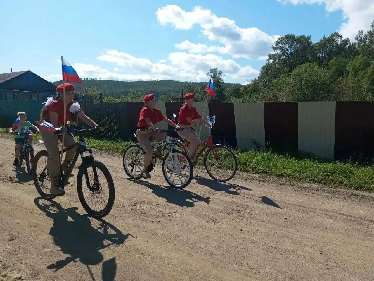 День государственного флага отметили в каждом уголке Амурской области