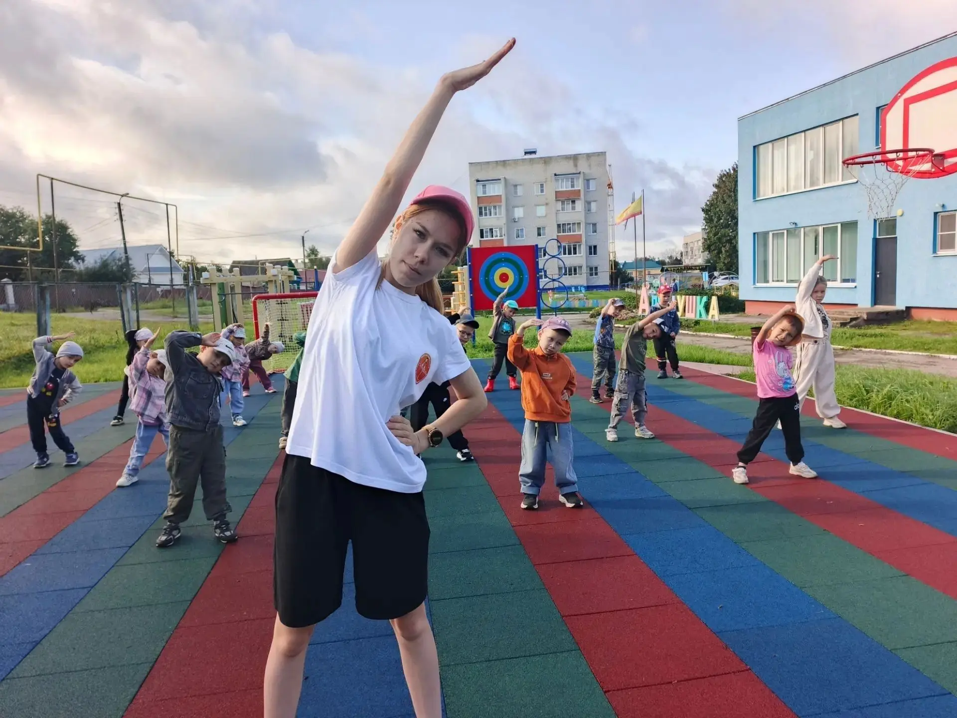 Зарядка задаёт ритм всему дню!