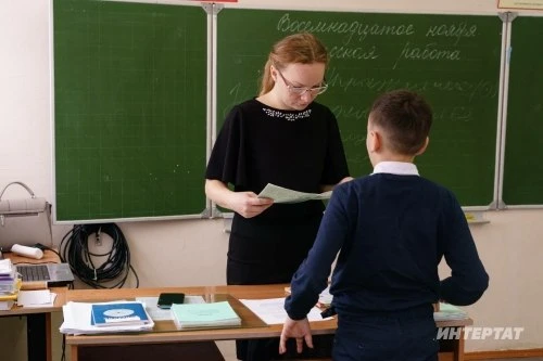 Россия мәктәпләрендә өй эшләрен телдән тикшерергә кирәк, укучылар эшне ничек башкарганы...
