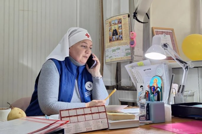 Ты сумасшедшая! Надо было убегать  В Москве Лена ухаживала за пациентами госпиталей.   Потом решила 