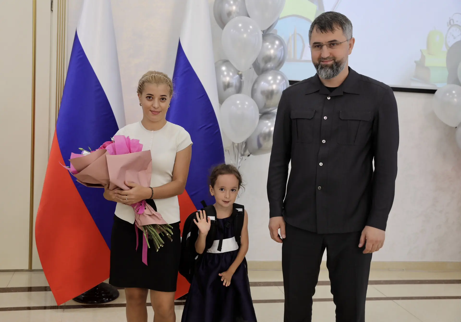 Как многодетный отец знаю, насколько важен для ребёнка его первый школьный день. Волнен...