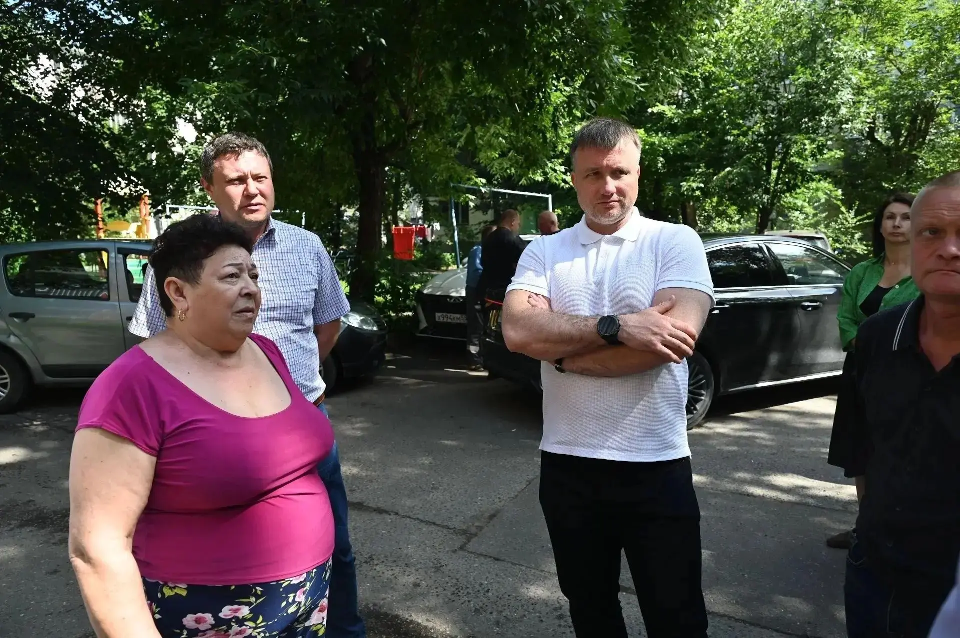 🔍Глава Серпухова совместно со своим заместителем Дмитрием Новиковым выехали на адреса,...