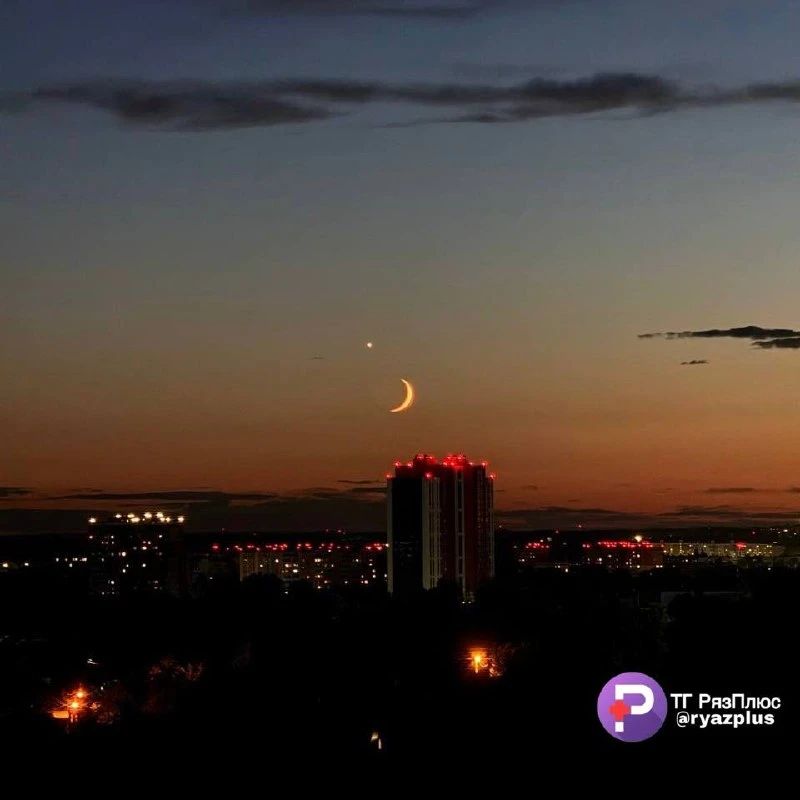 🌆 Сегодняшний закат в Рязани.