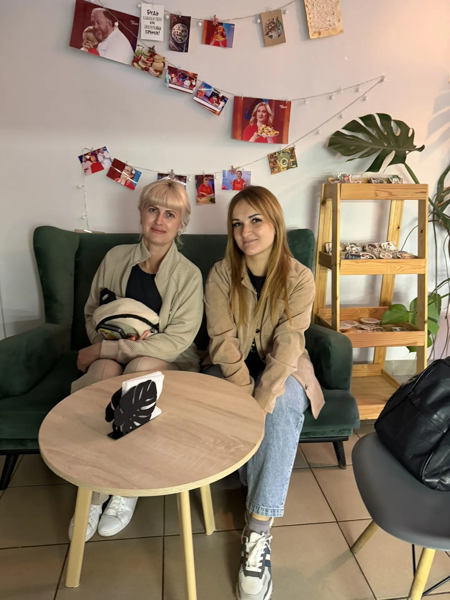 Сегодня нагулялись с девочками ☺️!
Отлично провели время☺️

Еще получила заказ Фаберлик! Записала ви
