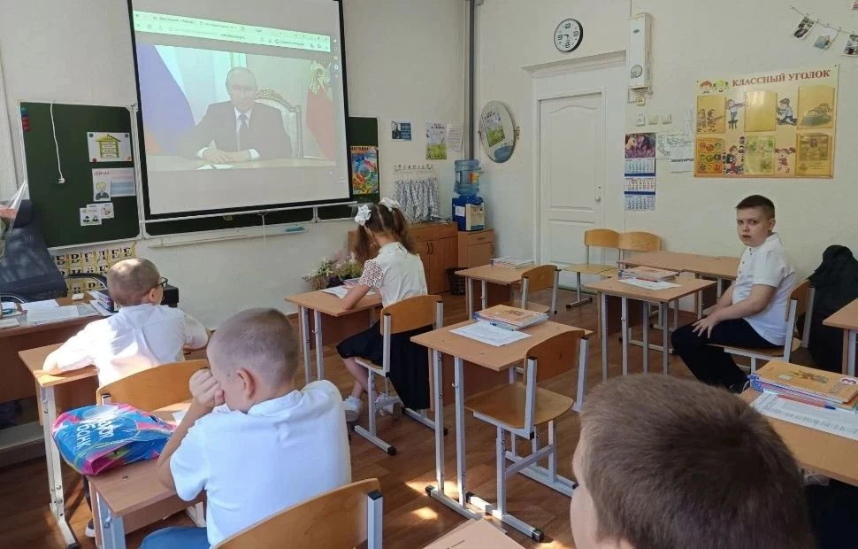 Сегодня в школе состоялся "Урок знаний" – старт нового учебного года! Ребята с радостью...