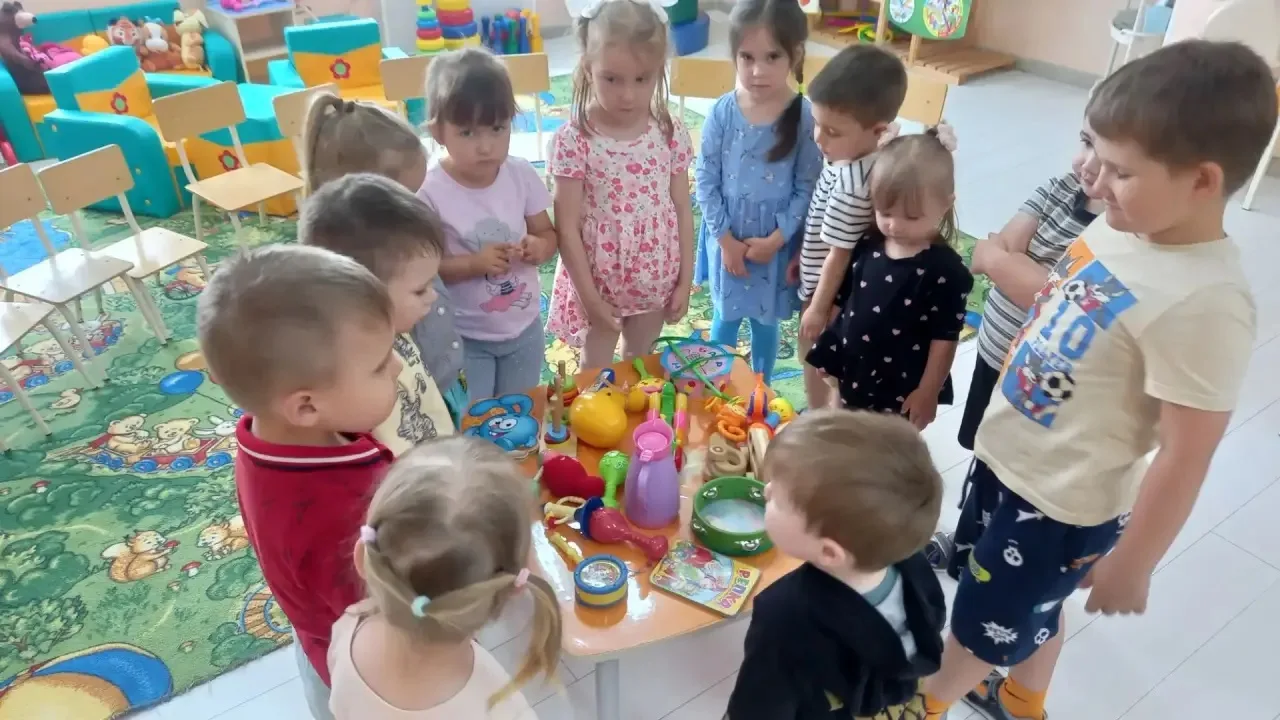 В мире музыки: как прошёл наш творческий день!

В День музыки, ребята из группы «Бусинки» погрузилис