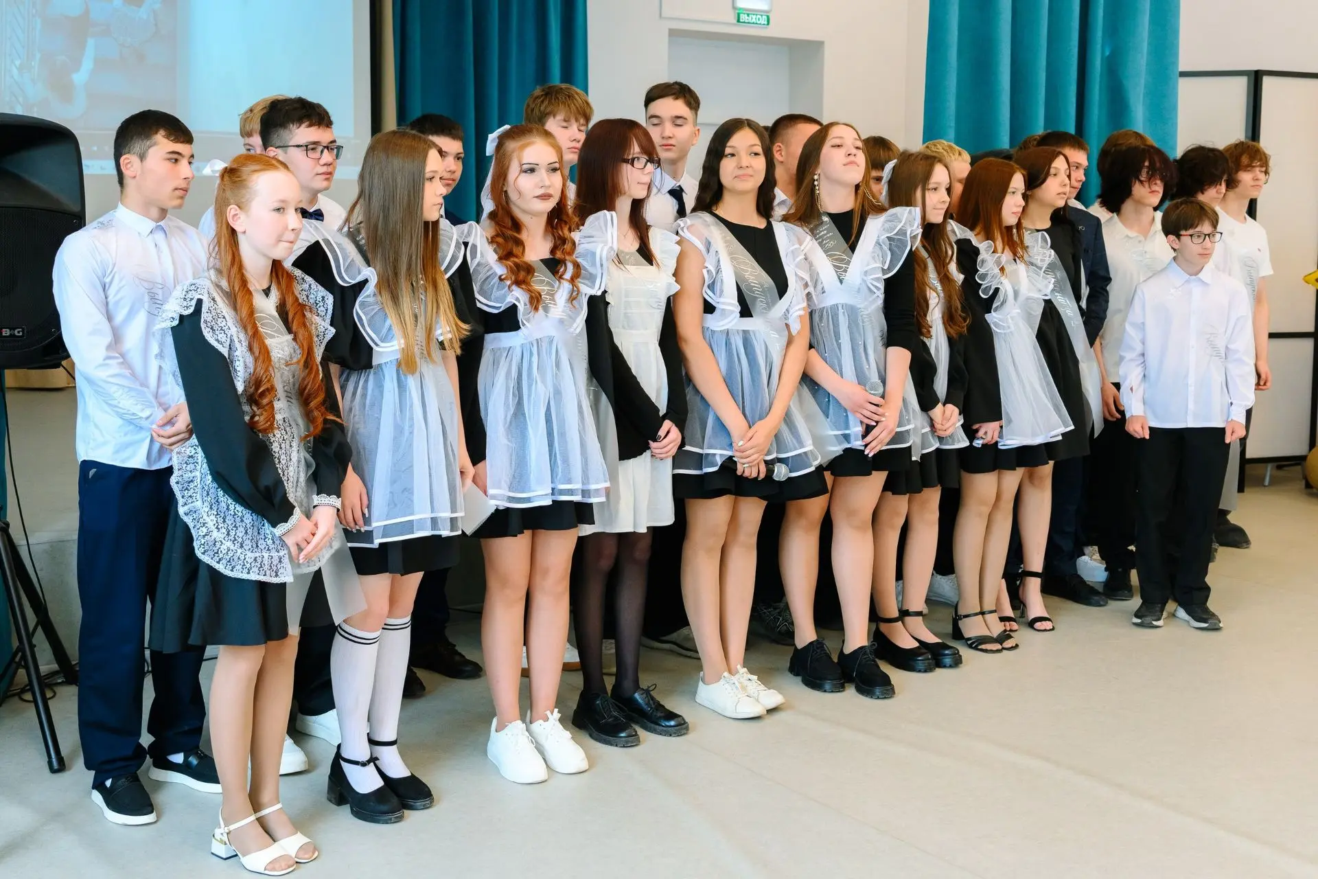 🔔Прозвенел последний звонок. Красиво, трогательно, звонко.
Для наших выпускников 9-х и 11-го классо