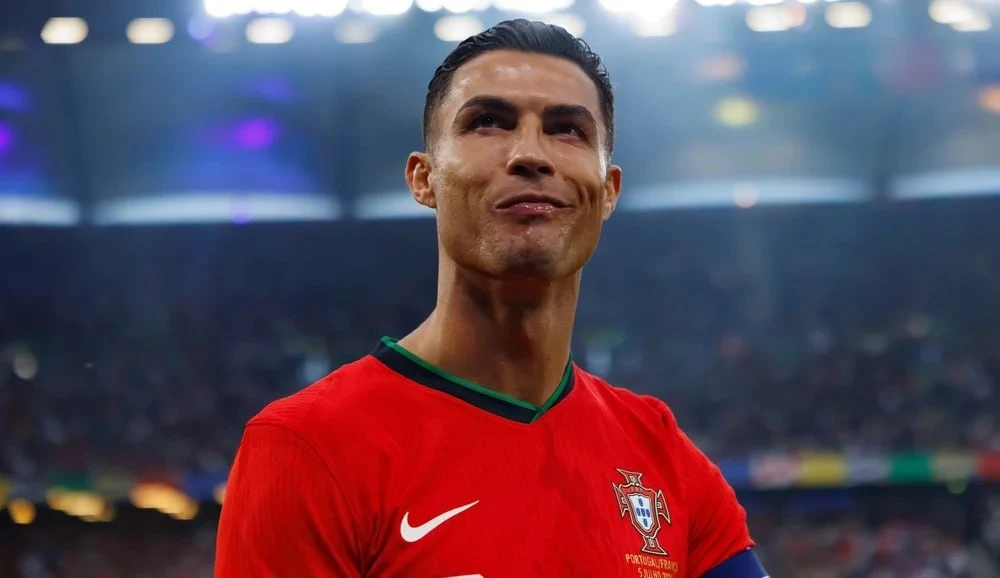 🔥 Роналду решил остаться в сборной Португалии ⚽️