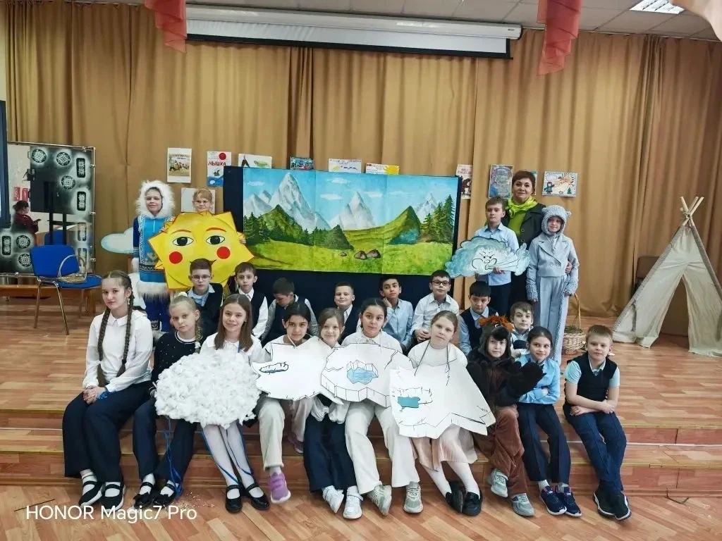🎭 В лицее идёт Театральная неделя! В нашем лицее стартовала долгожданная "Театральная неделя", приур