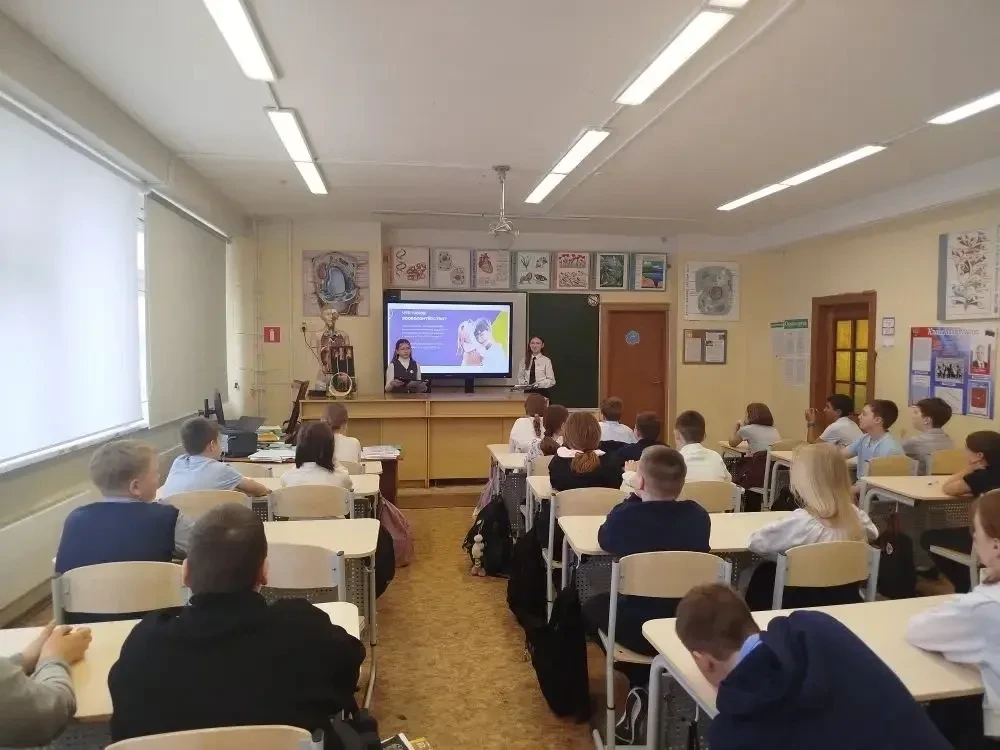 27 марта обучающиеся  5 «В» класса провели тематический классный час для ребят 5 «Б» класса  на  важ