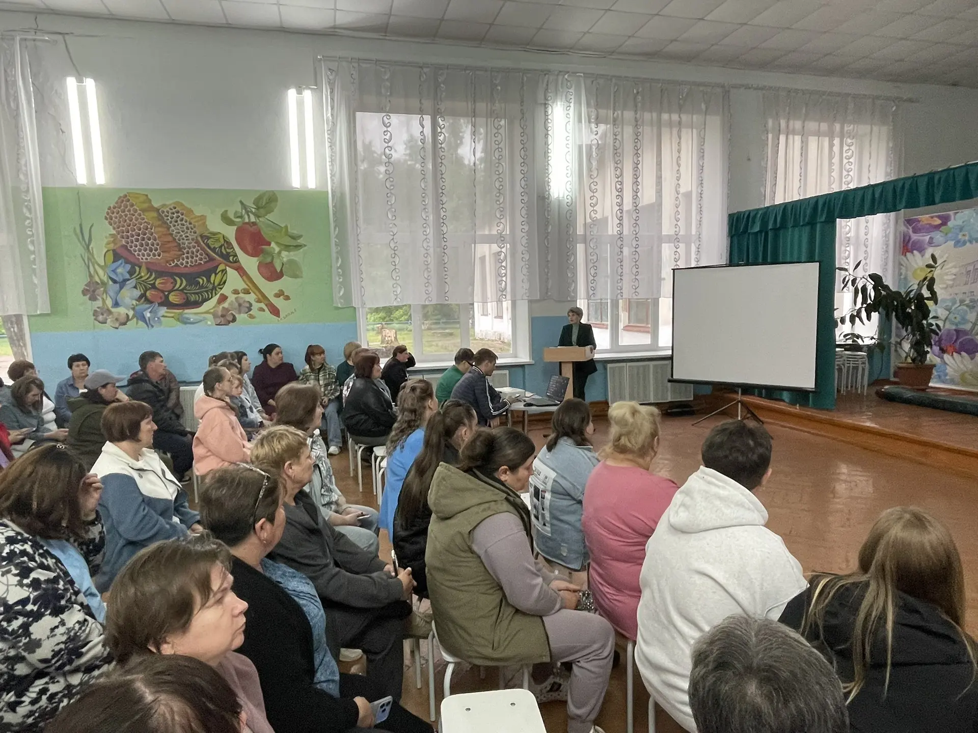 Готовимся к новому учебному году: что ждет наших школьников с 1 сентября 2026 года 🎓

👩‍💼 Сегодня